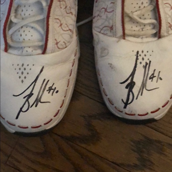 Sold Salim Stoudamire Signed Game worn Jordan - Picture 2 of 6